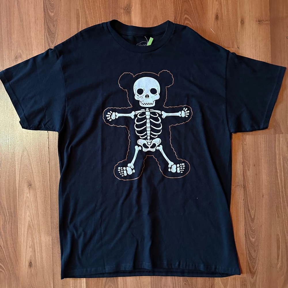 Neon Riot Skeleton Bear t-shirt size Large L Hot Topic